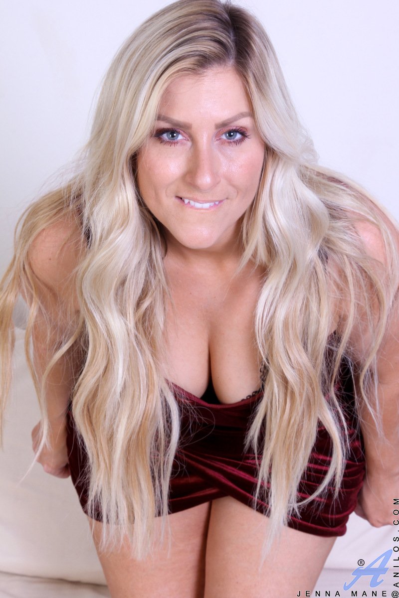 Curvy Milf Beauty Jenna Mane Has Fun Stripping And Masturbating On Couch Photos