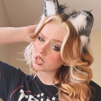 Jade Kalopsia Babe Page Watch This Adult Model On Freeones