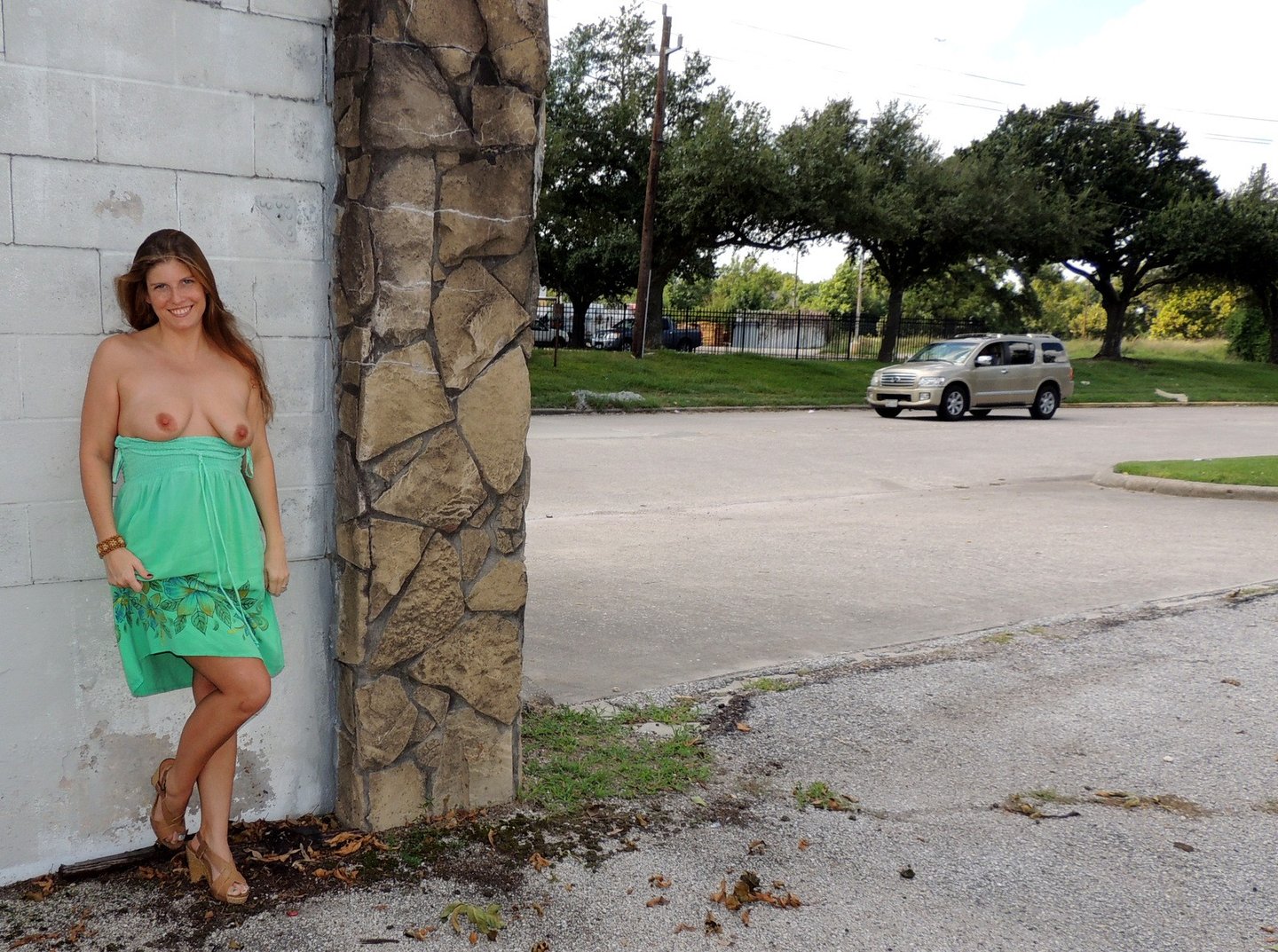 Sexy Milf Kloe Joy Flashing Her Pussy In Public Photos