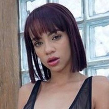 Larinha Small Babe Page Watch This Pornstar On Freeones