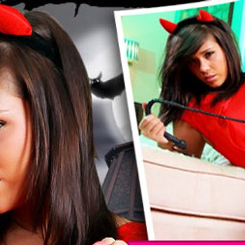 Laura Jones Babe Page Watch This Adult Model On Freeones