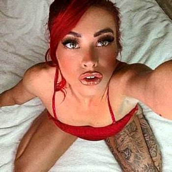Coco Rose Babe Page Watch This Adult Model On Freeones