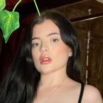 Lottie Maye Babe Page Watch This Pornstar On Freeones