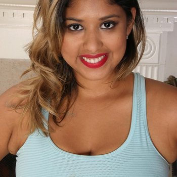 Get 7 Jamie Hernandez Free Stripping And Nude Links At FreeOnes