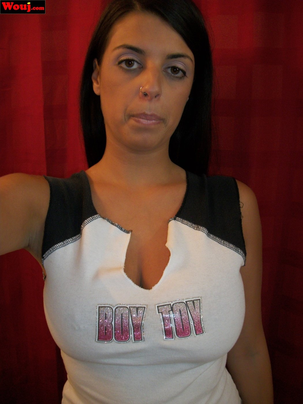 Cute Amateur Girls Posing And Teasing On Camera Photos