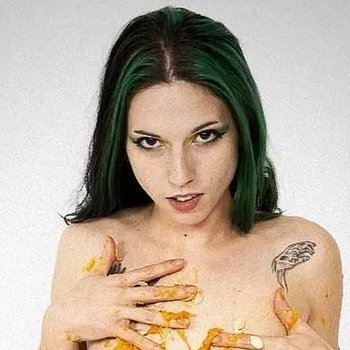 Blythe Wolde Babe Page Watch This Adult Model On Freeones