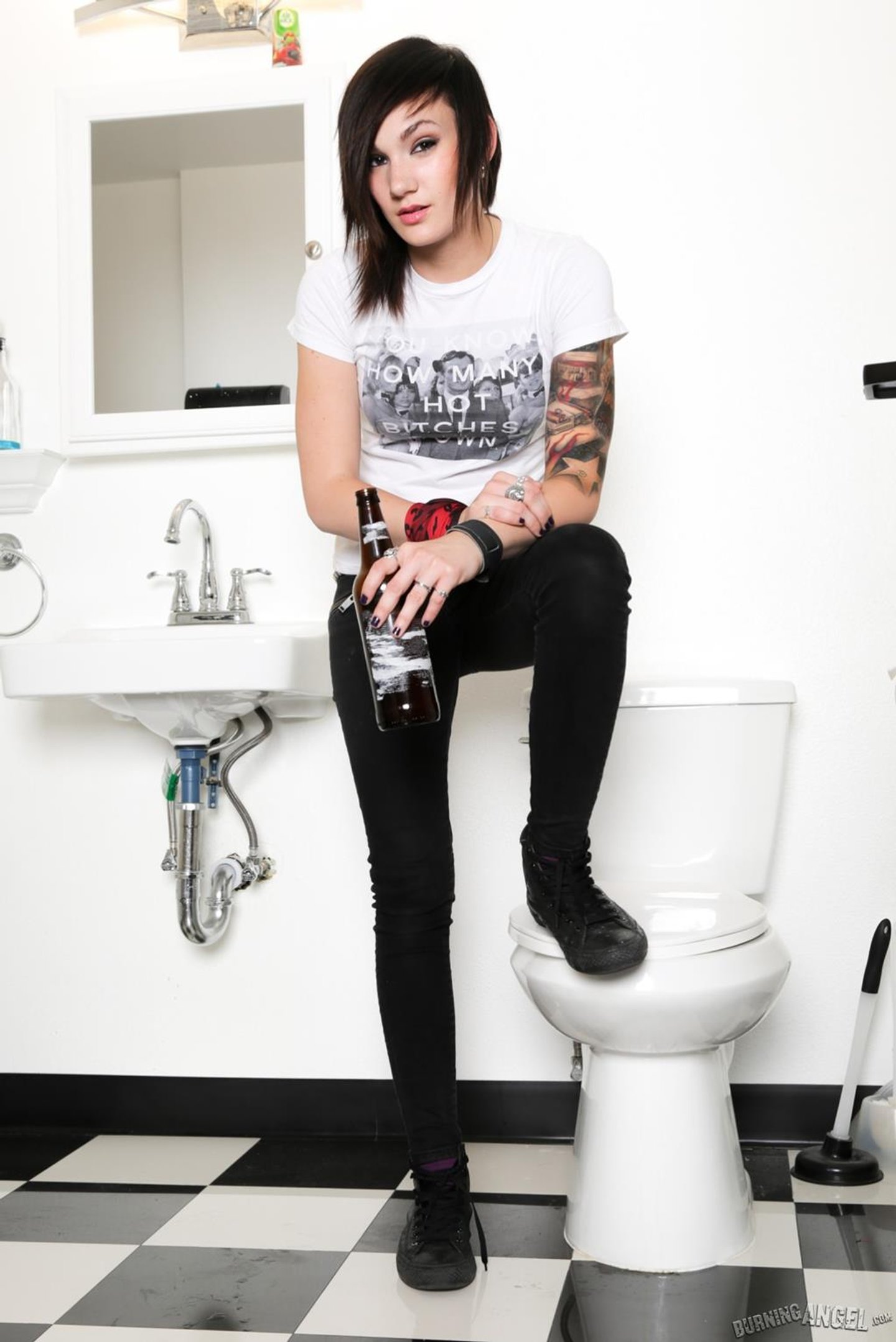 Smukłe i tuszowane paski Stunner Nikki Hearts