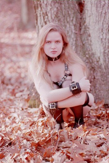 Desirable Bint poses completely naked in the Woods - Wasteland-BDSM-Forest-Bondage(13)