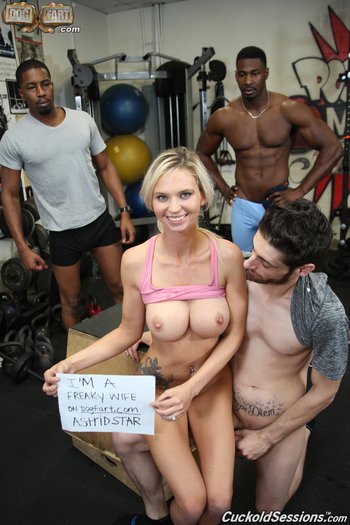 Astrid Star group fucked by some black Dudes - Astrid-Star-Inerracial-Cuckold-Threesome(10)
