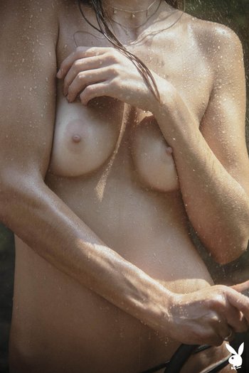 Rebekah Underhill enjoys showing nude Body Outside - Rebekah-Underhill-Hot-Modeling(12)