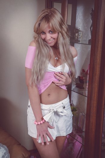 Horny guy makes this girl happy by drilling her tight asshole - 000001