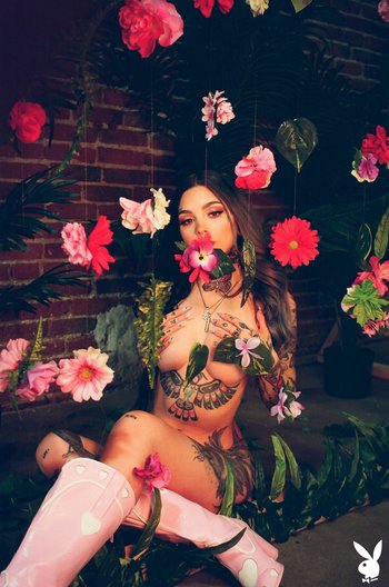 Sexy tattooed Babe unveils her gorgeous Body - Tattooed Babe Silvia Ruby unveils her Sexy Body