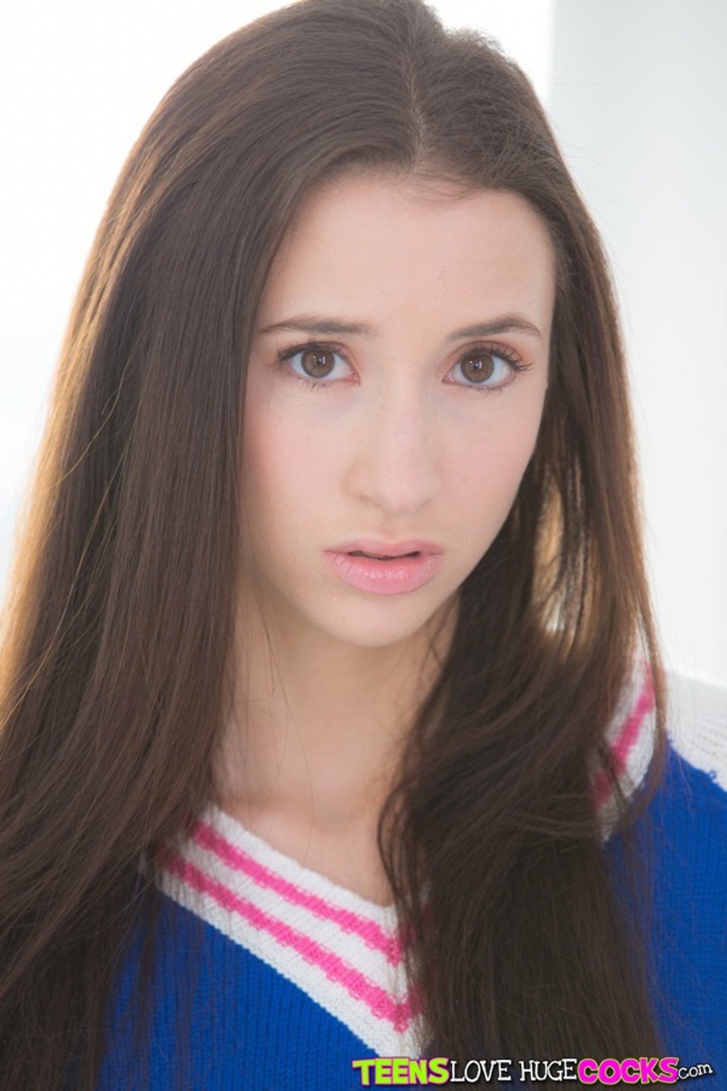 Nastoletnia Belle Knox rucha się z kutasem wielkości jej ramienia