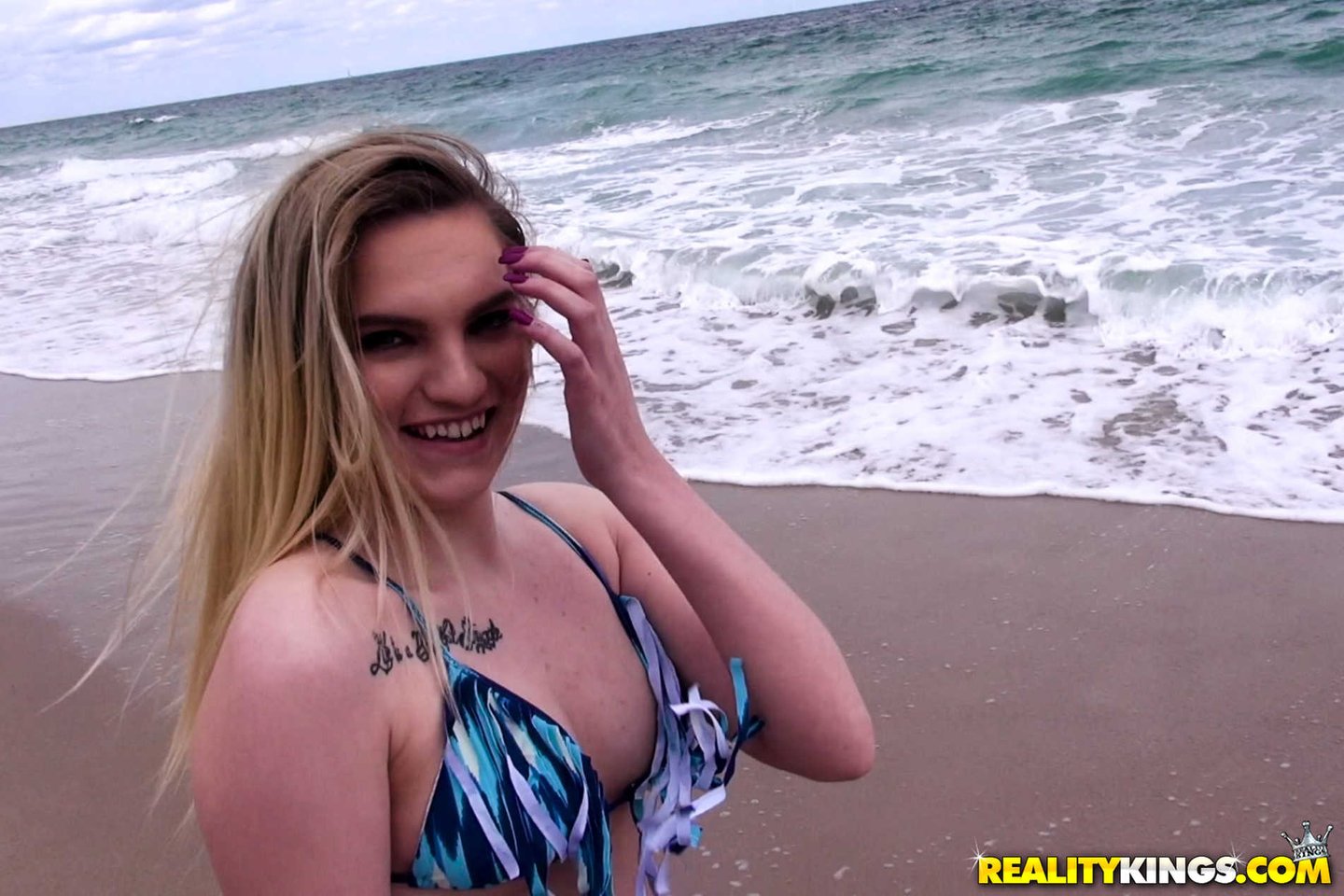 Crystal Young zarabia za jazdę na masywnym Bonerze