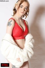 Good looking babe tries out new red lingerie for her boyfriend — 2