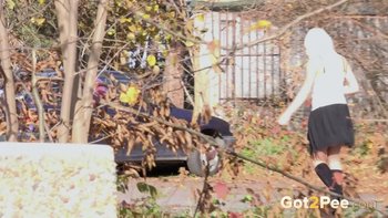 Lucy-Shy-peeing-fetish(15)