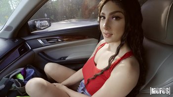 Skylar-Vox-Producer-Concept(2)