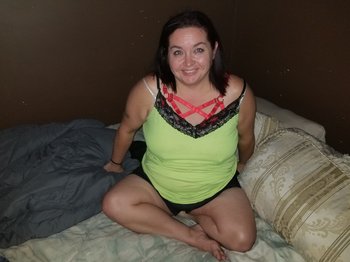 Brunette BBW stripping down and showing her boobies - 000006