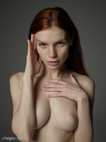 Beautiful redhead girl Vi flashes her amazing naked curves - 0001-07_1200-jpg