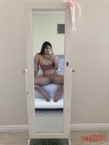 Keira-Croft-Selfie-Nudes(6)