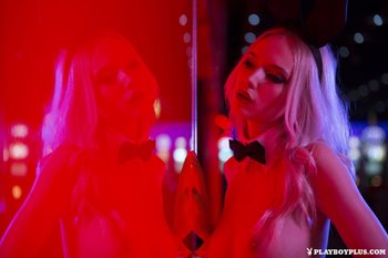 Monica Wasp gets completely naked at a strip Club