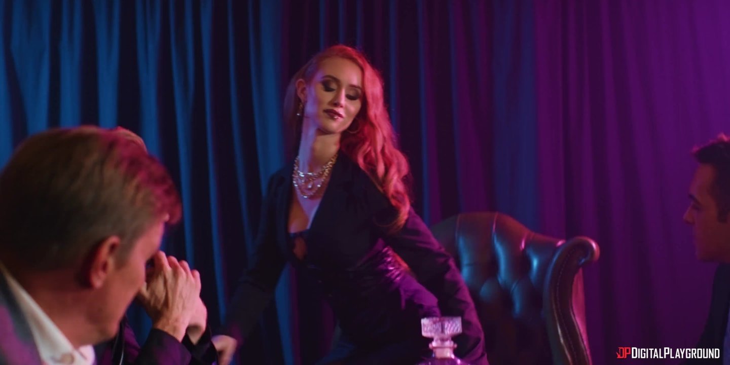 Gorąca ruda suka Lenina Crowne lubi ujeżdżać dużego kutasa