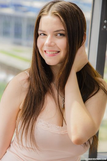 Marina-Visconti-big-boobs(1)