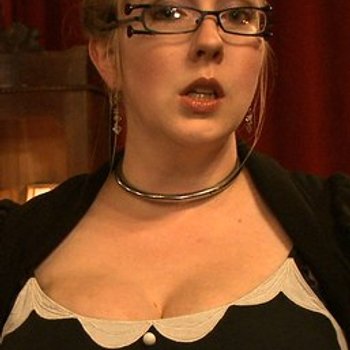 Lilla Katt hanging out with her Bondage Friends