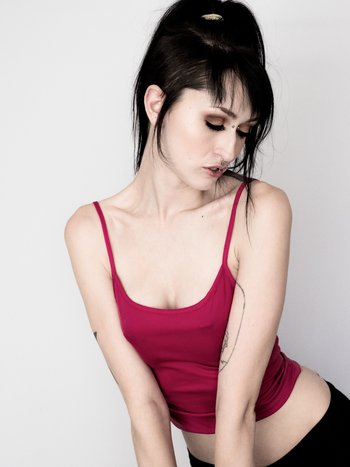 Audrey-Lavey-Tight-Shorts(18)