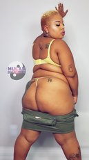 Nothing makes Mulan Blossom happier than showing her fat body — 1