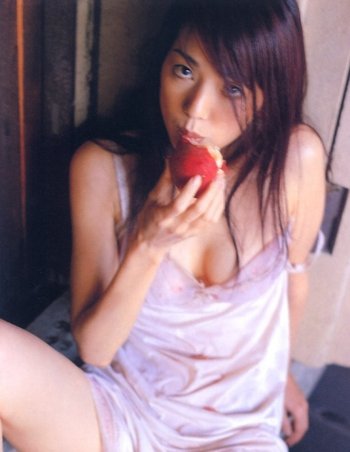 Sultry Asian Mistress bound and waiting to please - Wasteland-BDSM-Japanese-Fetish-Photoshoot(4)
