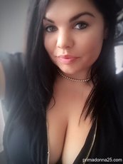 Busty Tart Prima Donna Selfies of Her big Titties — 15