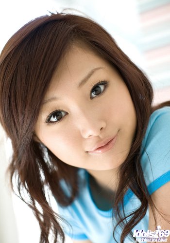 Hot young asian Suzuka Ishikawa enjoys showing sexy body on camera - 02