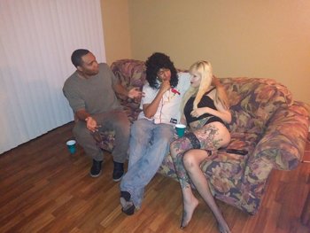 Nothing makes these girls happier than sucking some cocks - 000002