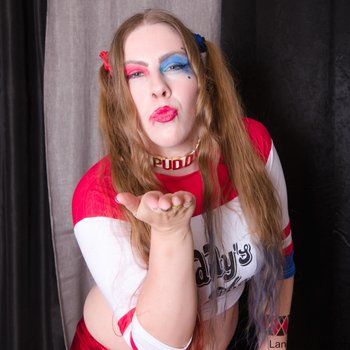 Lana Del Lust loves posing dressed as a sexy Harley Quinn - Lana Del Lust loves posing dressed as a sexy Harley Quinn 005