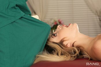 Blonde Allie Nicole gets massaged with a fat cock - Allie-Nicole-Massage-Table-Sex(7)