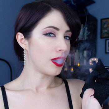 Brookelynne Briar smoking and looking sexy