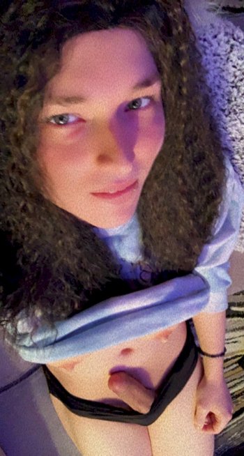 Solo hottie Bella Roar loves playing with her hard cock - Solo hottie Bella Roar loves playing with her hard cock 008