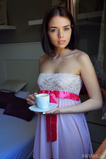 Horny chick strips naked and hot posing in bed - Keira-Blue-Sexy-Babe%20(1)