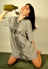 Brunette cutie strips down and unveils her sexy curves — 8