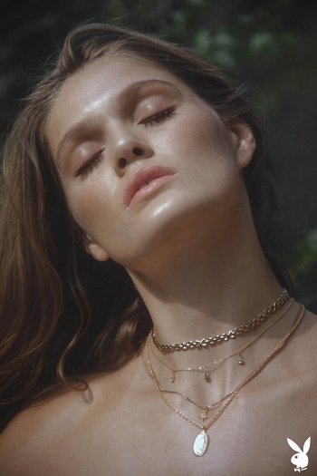 Rebekah Underhill enjoys showing nude Body Outside - Rebekah-Underhill-Hot-Modeling(8)