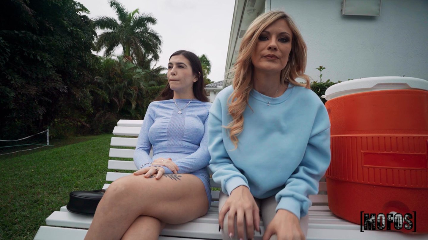 Napalona Ellie Tay uwodzi, a następnie rucha się z koszykarzem Jimmym Collinsem