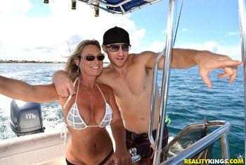 Sexy Milf Brandi Jaimes goes for a Ride on a Boat - brandi-jaimes-sexy-milf(1)