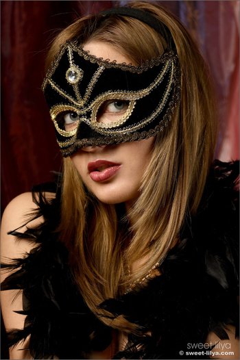 Sweet Lilya wearing a Mask showing her small Boobs - Sweet-Lilya-erotic-babe(7)