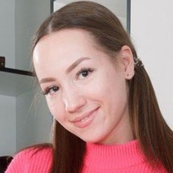 Kate Quinn