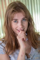 Kinky Fiona Sprouts with natural tits riding a hard dick for Mano Job — 1