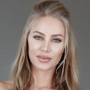 Nicole Aniston