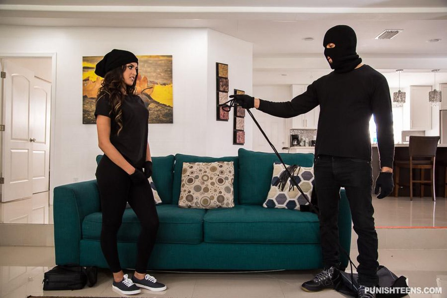 Sophia Leone uwielbia być ruchana przez napalonego kolesia