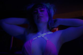 Gorgeous chick Kasey K puts her sexy curves on display — 8