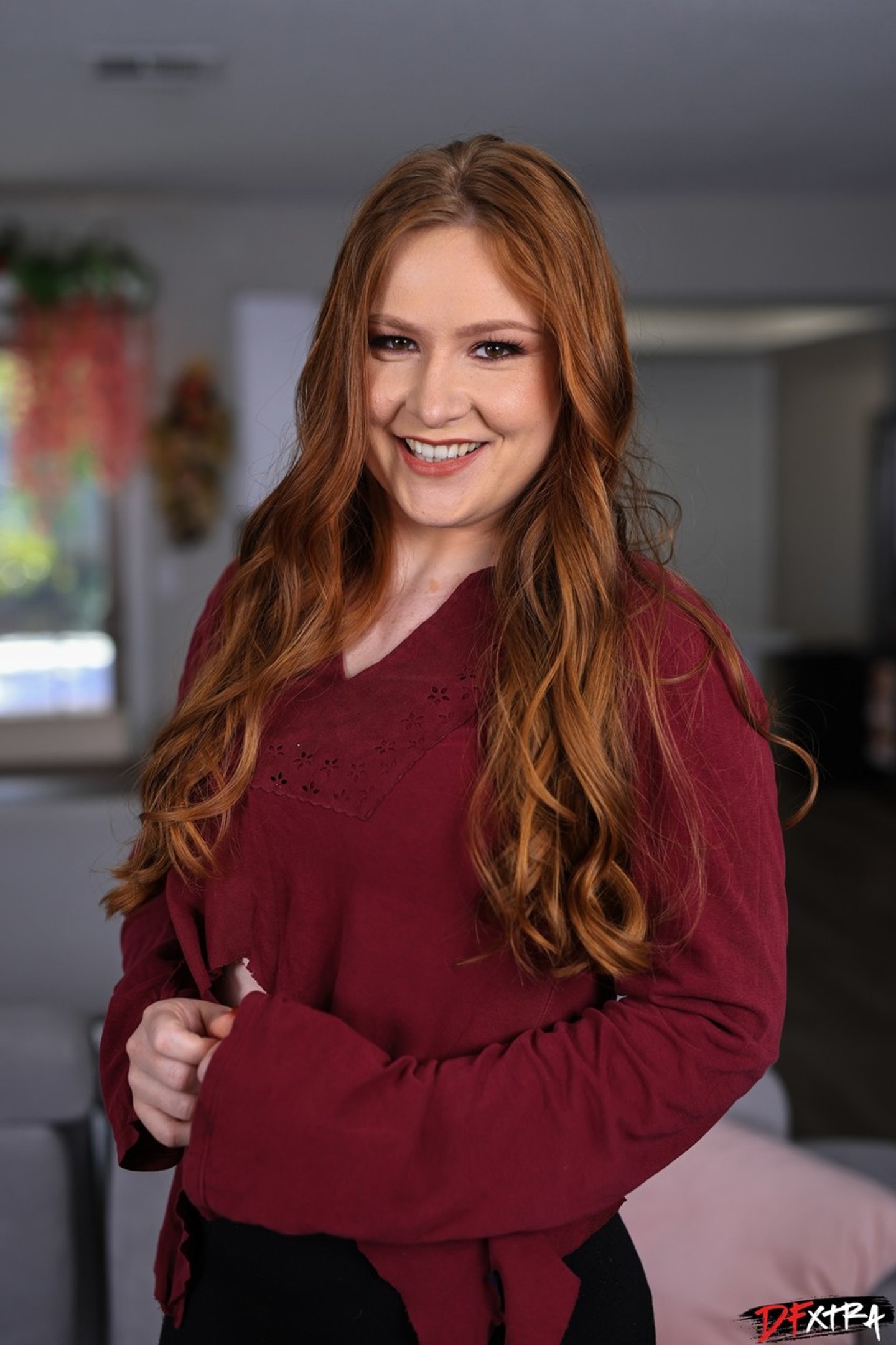 Yaya Gingersnatch walczy z czarnym kutasem dla Dogfart Network